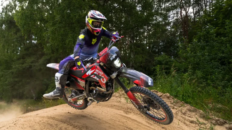 Dirt bike KAYO T4 300 ENDURO Hero