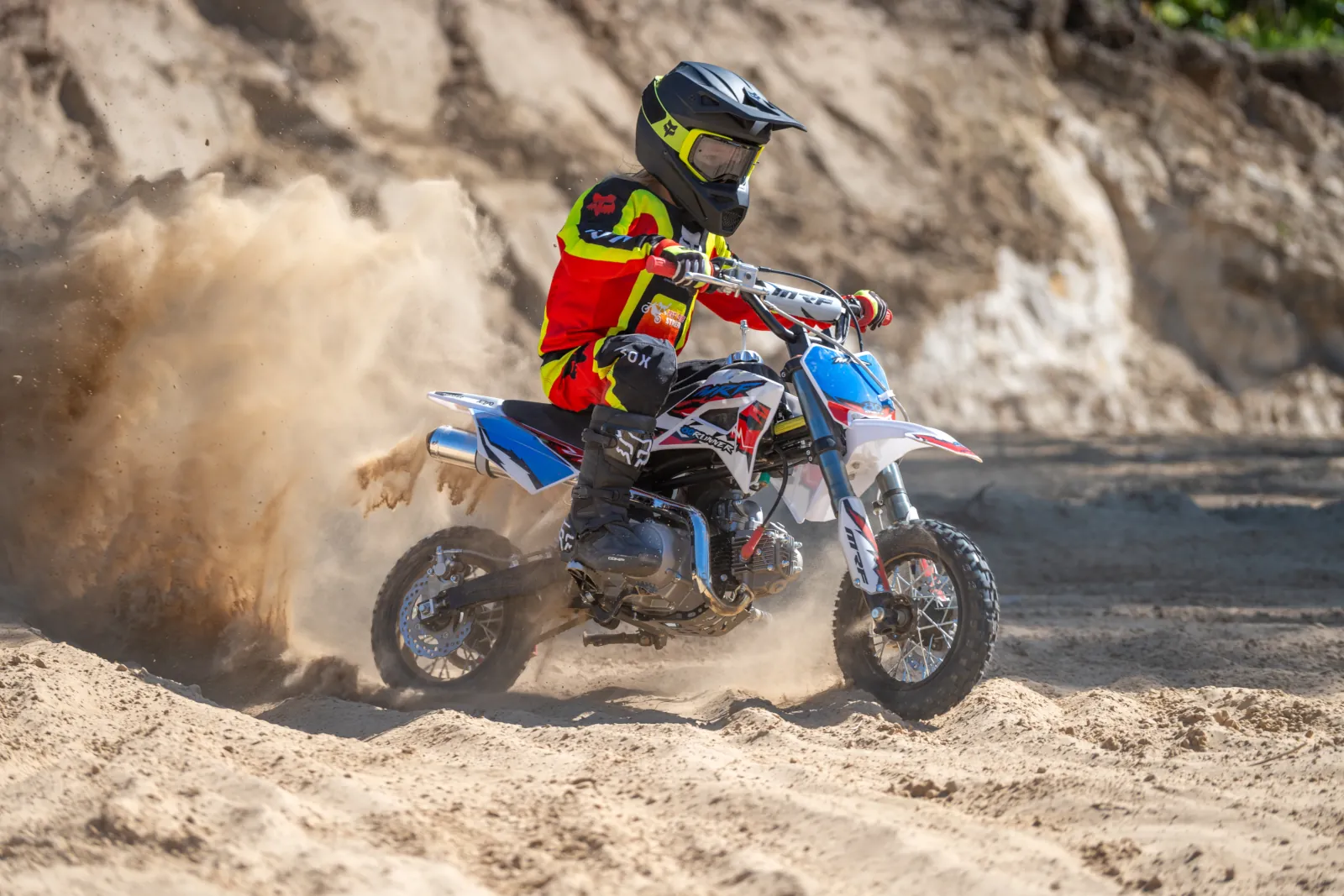 MRF 80 RUNNER Hero