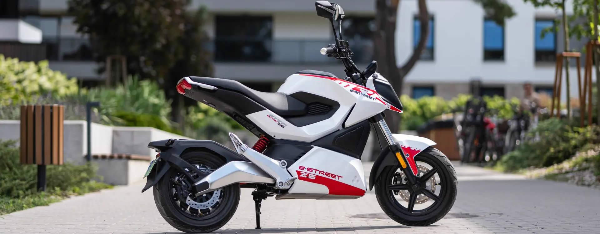 MRF eSTREET 2.5 hero